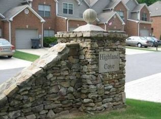 440 Highland Cove Dr, Birmingham, AL 35226