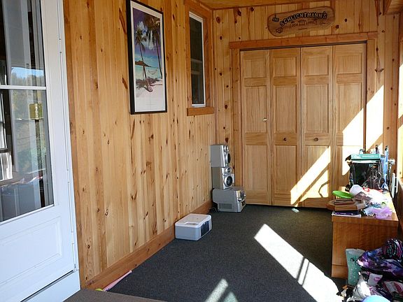 5th image of 164 N Main St