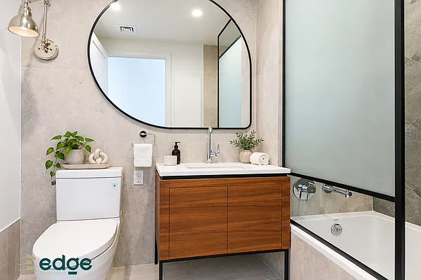 Bathroom, photo 3