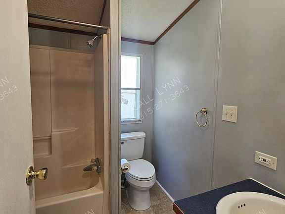 5th image of 60 Noble Ln