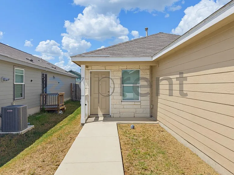 4431 Martin Way — Photo 2