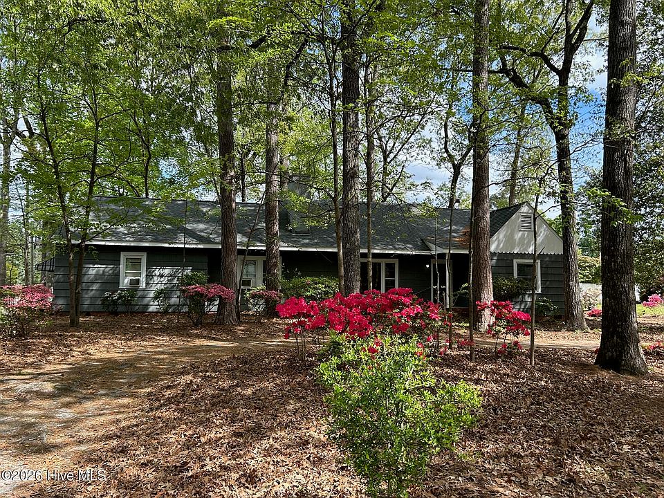 1st image of 1800 Forest Hill Drive