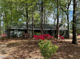 1800 Forest Hill Drive, Greenville, NC 27858