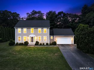 52 Timber Ridge Rd, Pawcatuck, CT 06379