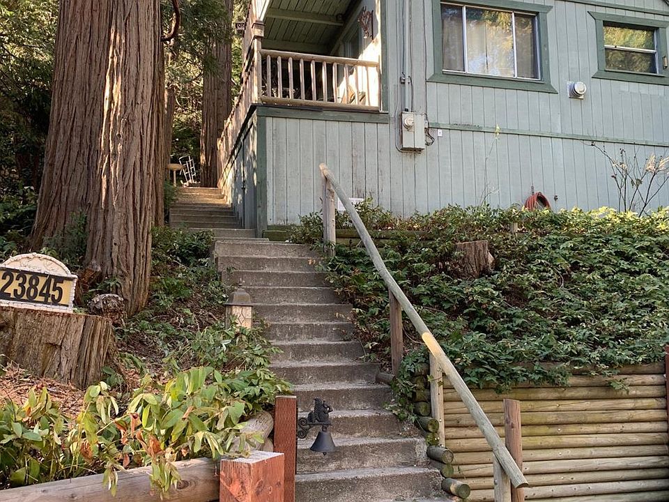 1st image of 23845 Wildwood Ln