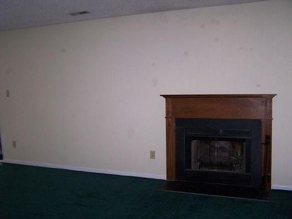 3rd image of 3110 Belmont Ct