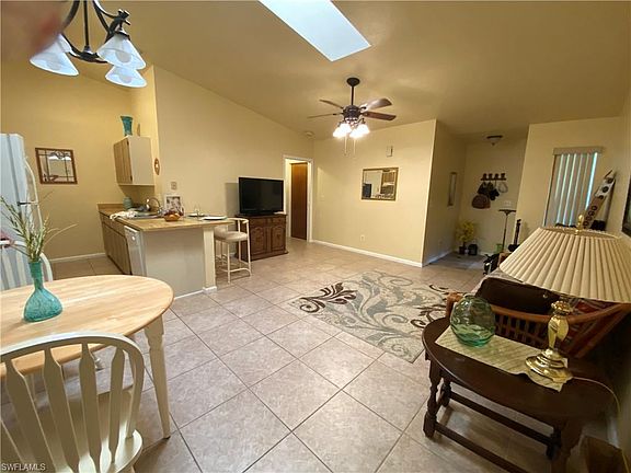 5th image of 1504 SW Courtyards Ln APT 139