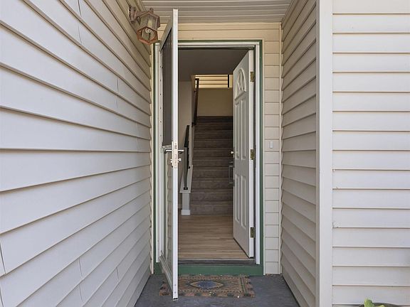 4th image of 1675 S Annett St