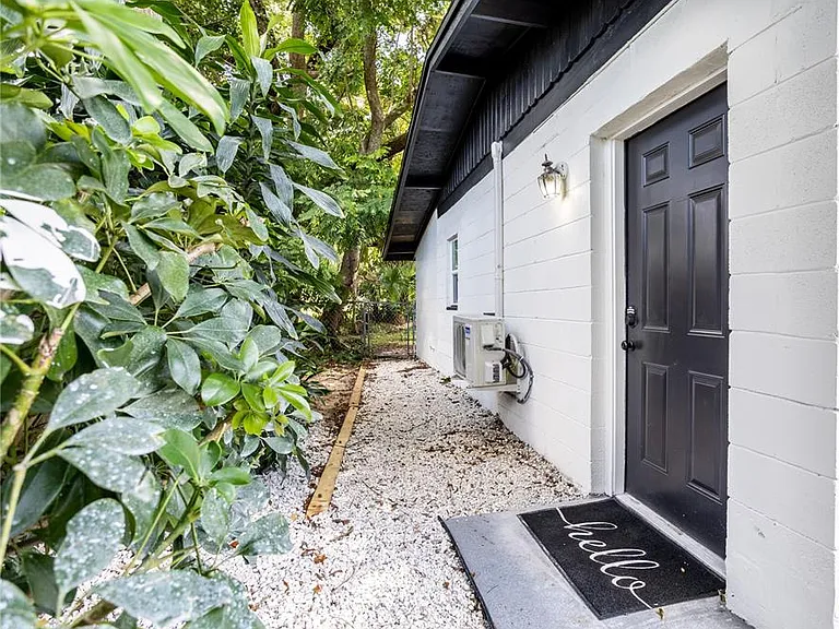 Corbett Ln — Photo 3