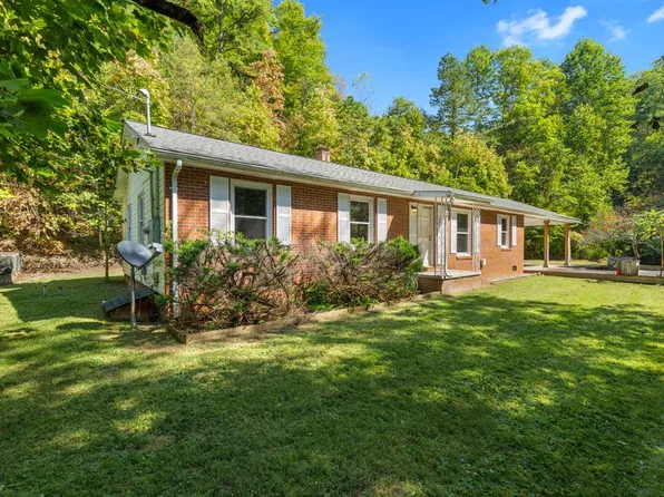 103 Early Deitz Rd, Sylva, NC 28779