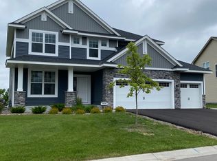5832 Pinnacle Cir NE, Prior Lake, MN 55372
