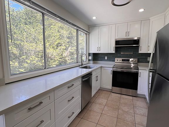 4th image of 789 Corbett Ave APT 5