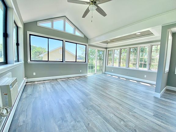 5th image of 110 East St
