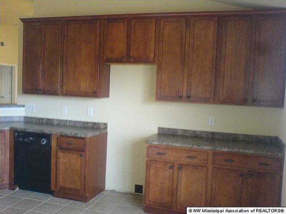3rd image of 3147 James Robert Dr