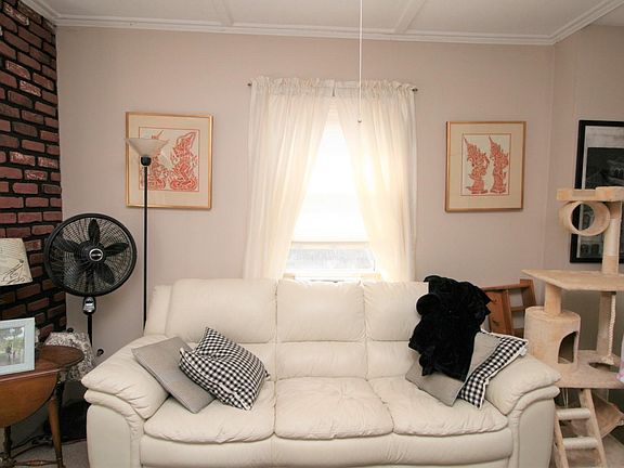 3rd image of 77 Brookline St Floor 1