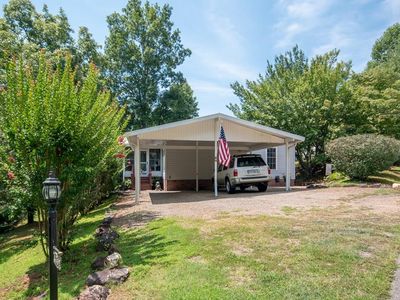 406 Carolina Village Cir, Franklin, NC, 28734