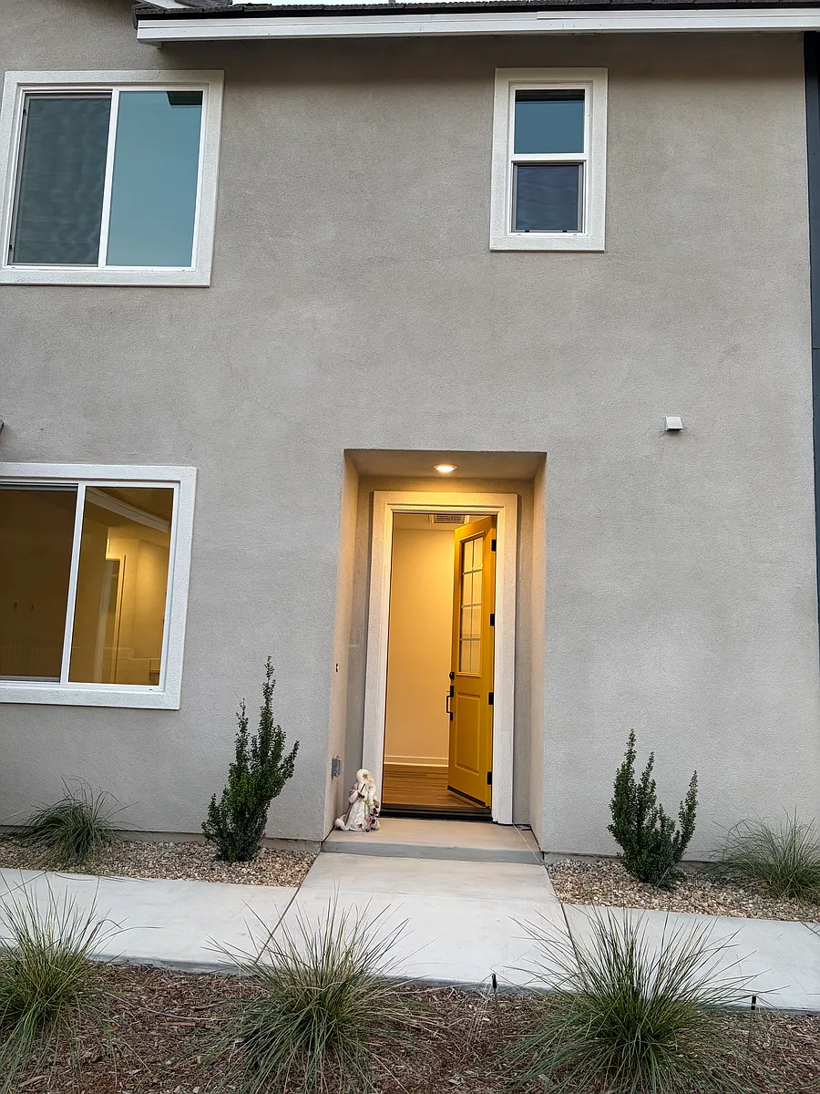 Building Photo - 30146 Crestline Ct