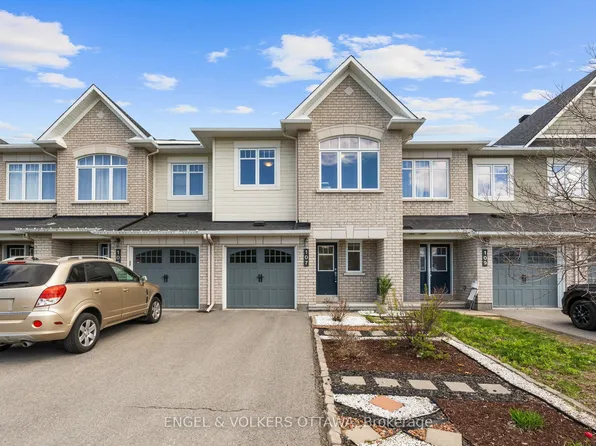 107 Mancini Way, Ottawa, ON K2J 5X3