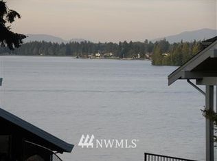 18802 51st St E, Lake Tapps, WA 98381