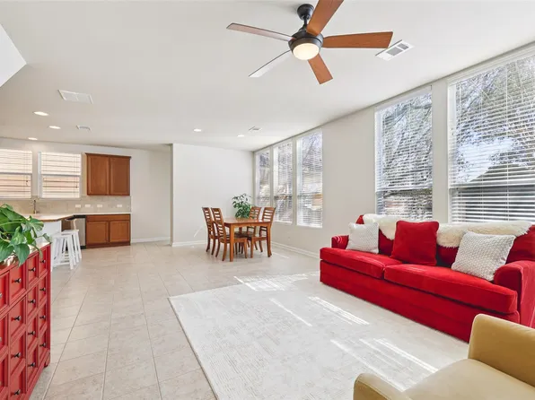 5152 Hellman, Kyle, TX 78640