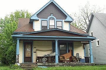 1st image of 1911 E Hoyt Ave