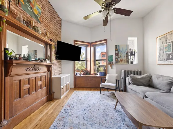 798 President St APT 4-R, Brooklyn, NY 11215