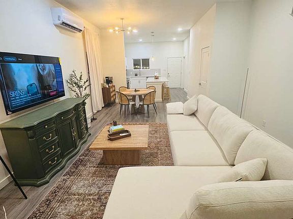 4th image of 1031 S GEVERS ST
