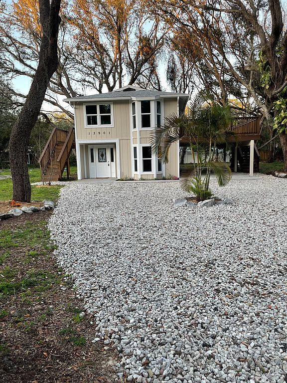 13901 Vacation Ln - Property Image
