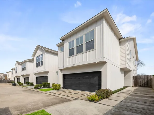 1902 Hollister Spruce Ln, Houston, TX 77080
