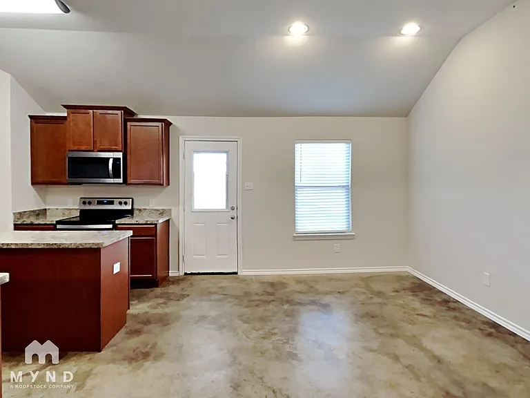 7201 Mistletoe Trl — Photo 6