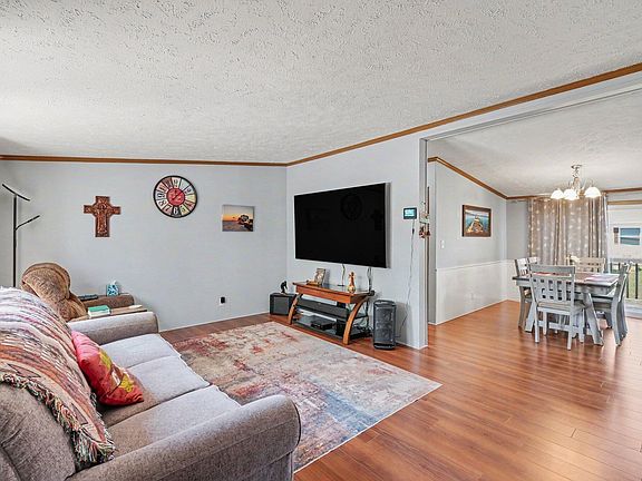 4th image of 13663 Ladyslipper Ln NE