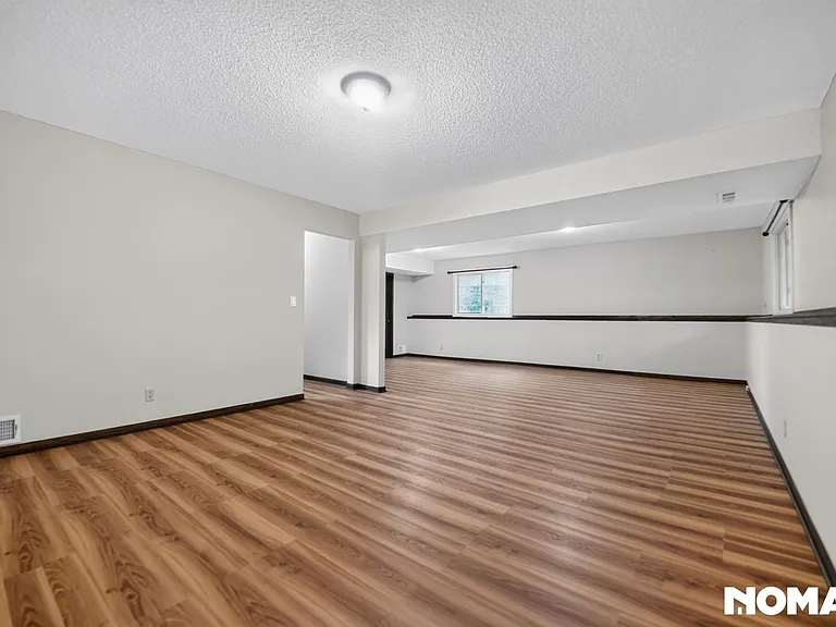 9720 Pleasant Ave S — Photo 32