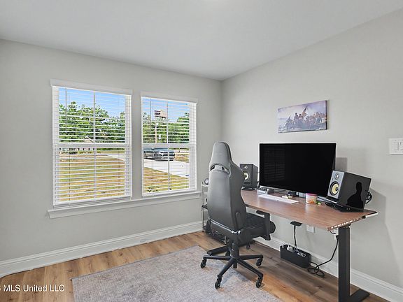 5th image of 11274 Shorecrest Rd
