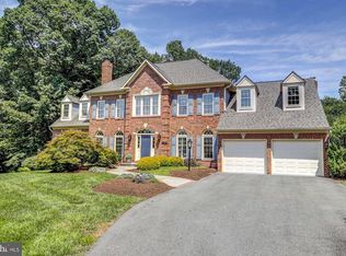 8333 Argent Cir, Fairfax Station, VA 22039