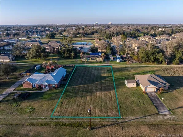 5301 Elliott Rd, Lake Charles, LA 70605