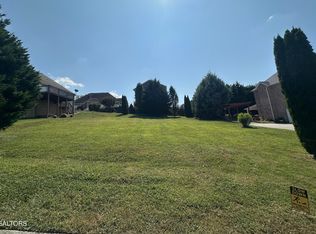 6132 Stratford Park Blvd, Knoxville, TN 37912