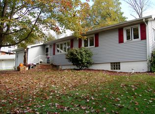 102 Elise Dr, Butler, PA 16001