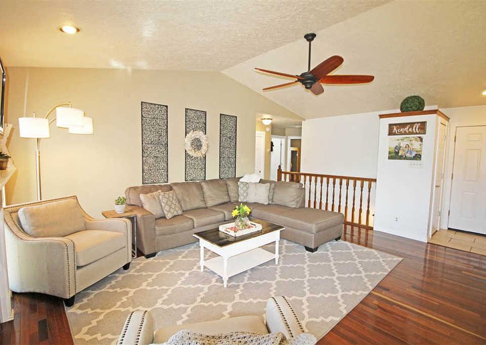 1st image of 857 Aspenwood Ln