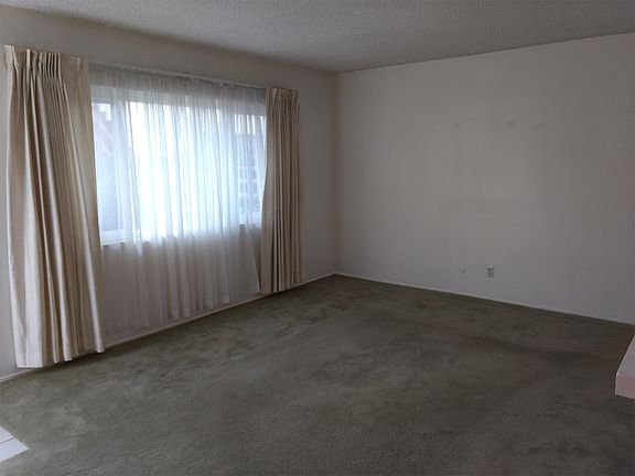 2nd image of 811 Amapola Ave APT 3