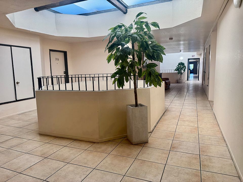 1st image of 714 E Acacia Ave #301