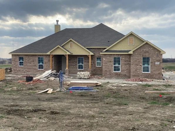 136 Hillview Trl, Decatur, TX 76234