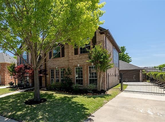 2nd image of 1304 Mesa Trl