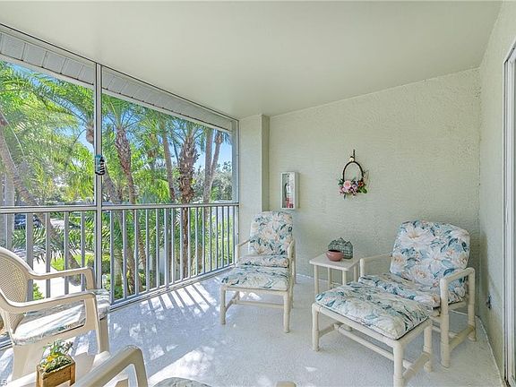 2nd image of 26991 Clarkston Dr Unit 8204