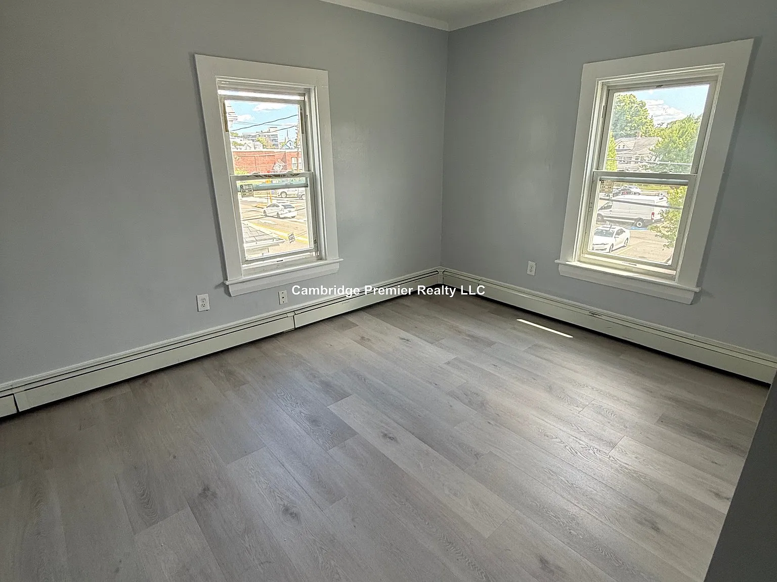 5 bed, $3,700 — Photo 2