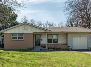 6613 Calmont Ave, Fort Worth, TX 76116