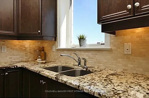 14 Norice St #401 — Photo 11