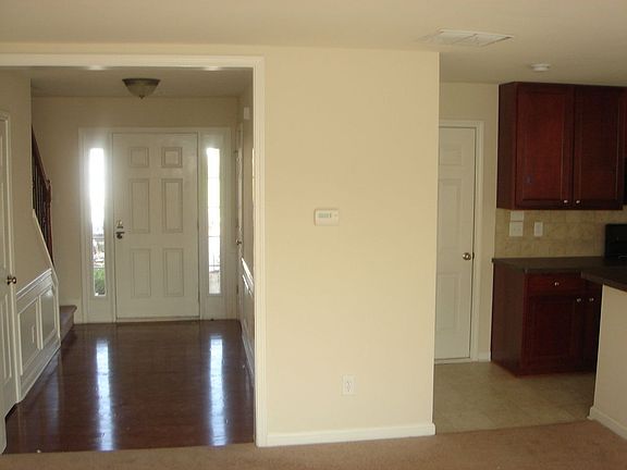 Upgraded Hardwood Foyer