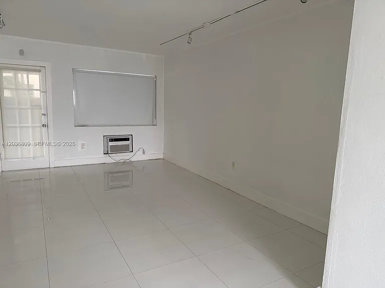 825 Euclid Ave #4 — Photo 9
