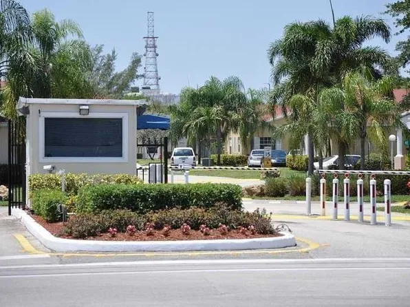 21275 NE 8 Place #6, North Miami Beach, FL 33179
