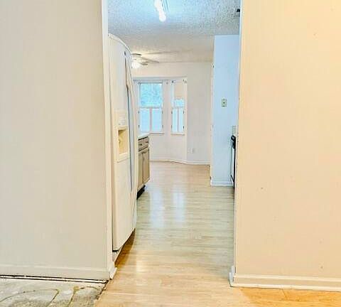 5th image of 104 Stanway Dr